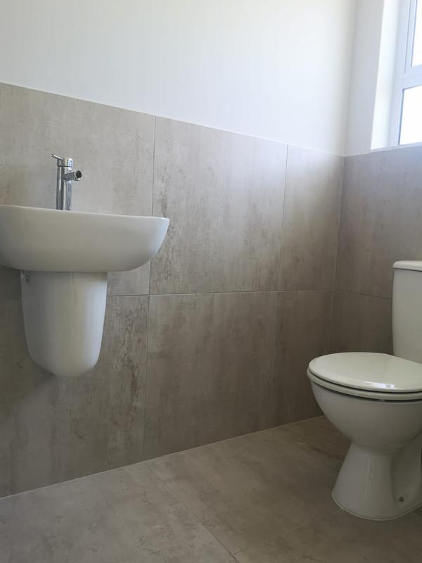 To Let 2 Bedroom Property for Rent in Sunningdale Western Cape